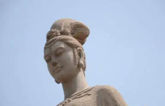 女娲娘娘真实图片吓人人首蛇身的大地之母绝美