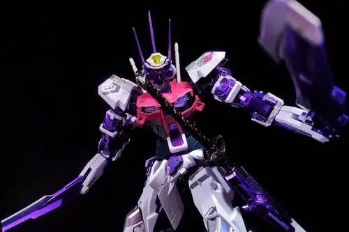 根大木秀投稿作品幻惑异端高达全形态