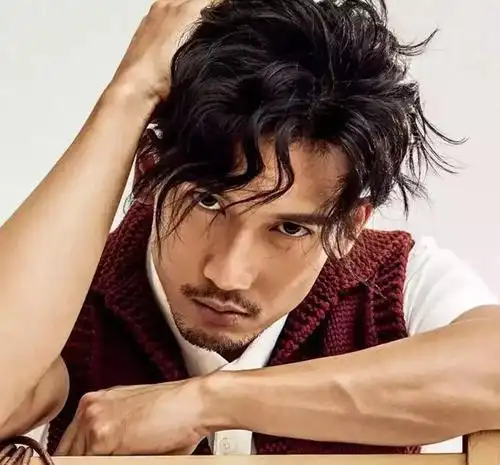 胡子留的好,妹子随便找!