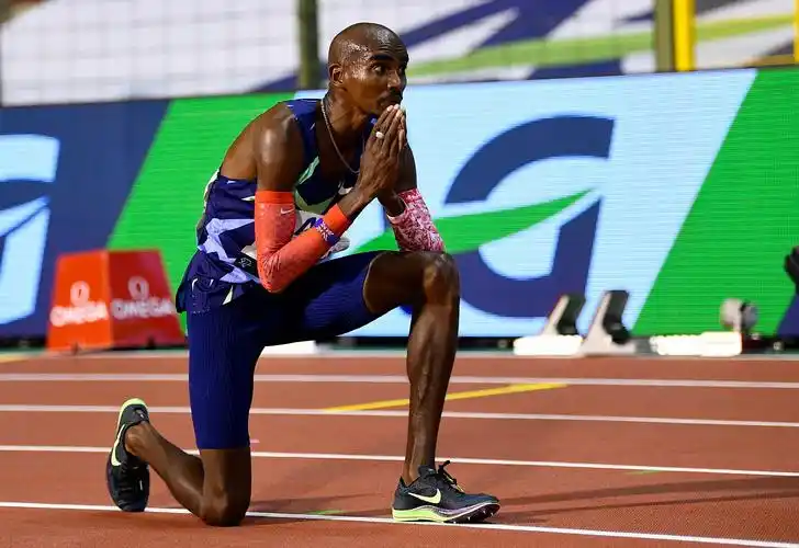 此前,法拉赫表示,他与父母一起作为难民,从索马里来到英国,但在其与