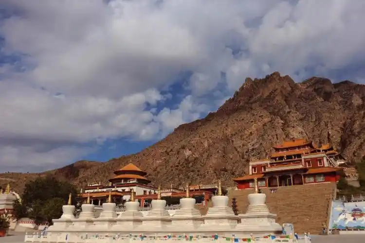 攻略内蒙古阿拉善左旗广宗寺一个小众景点