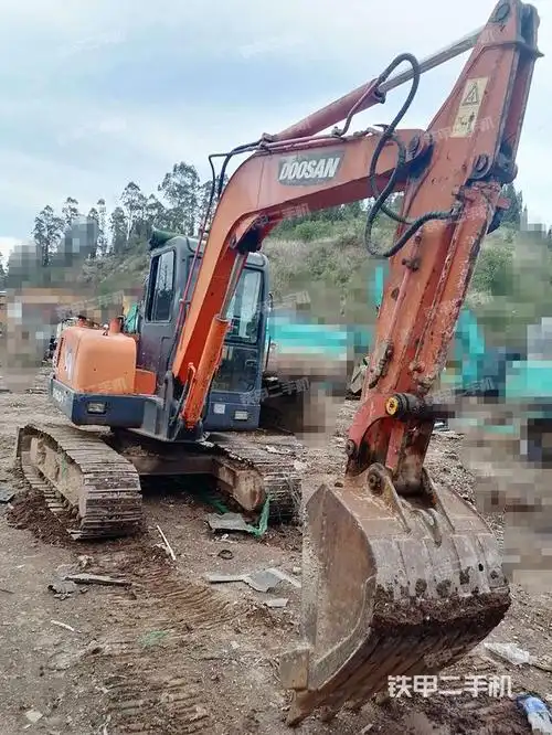 二手挖掘机  二手大宇挖掘机  云南二手挖掘机  昆明市二手挖掘机