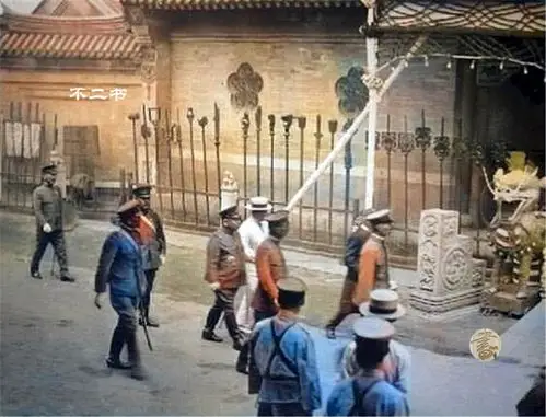 上色老照片:东北王张作霖葬礼现场照, 仅仅三年日军侵占东北