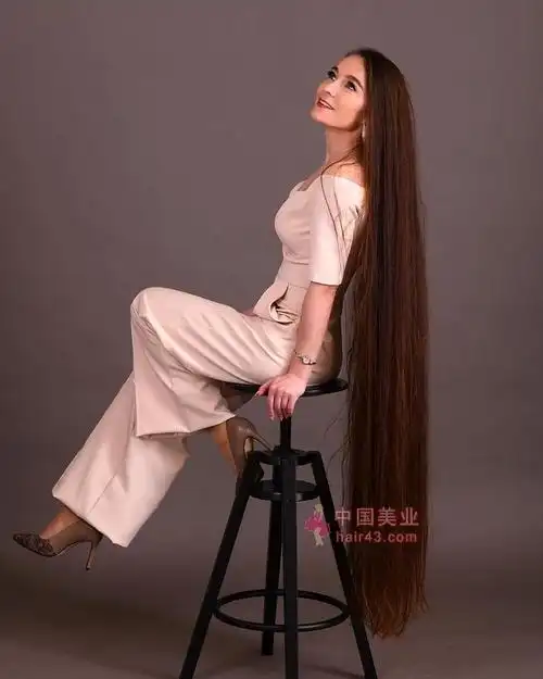 乌克兰长发女ivannastelmakh13米长发图片51张