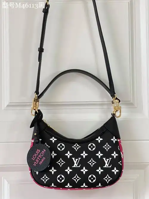 lv m46091 压纹粒面牛皮bagatelle腋下包