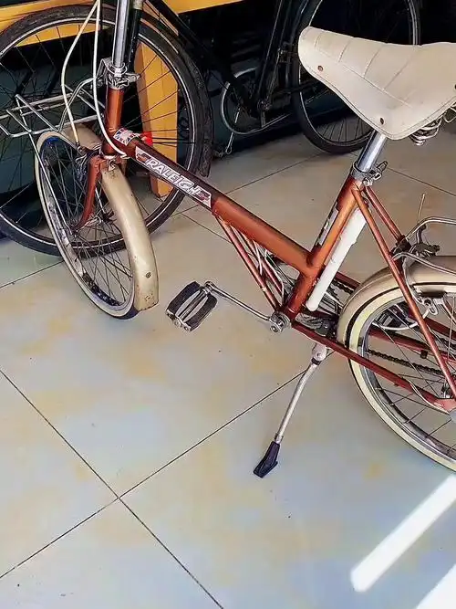 1979年高龄的英国本土20寸凤头自行车,罕见发电轴配置