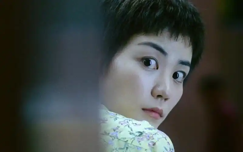 《重庆森林》插曲:《梦中人》- 王菲