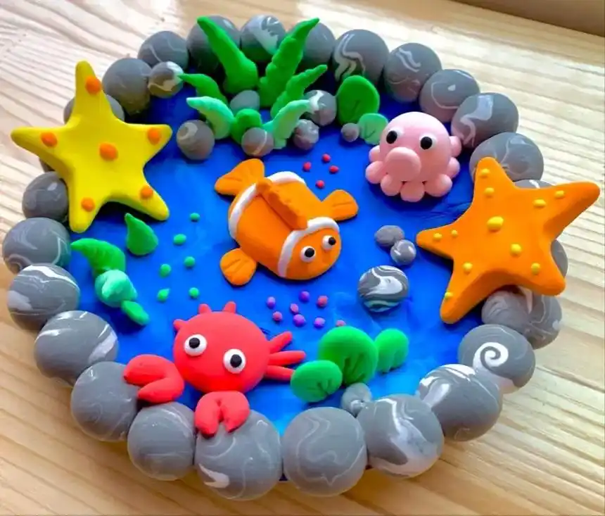 彩泥大创作的组合作品太好看了#幼儿园 #环境创设 #创意手工 - 抖音