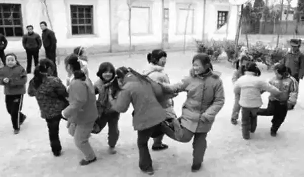 7080年代的人看过来,让你想起童年的回忆,基本上都玩过吧?