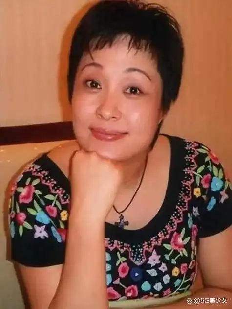 傅彪儿子傅子恩被葛优养大赴英留学助寡母改嫁比父亲更出色