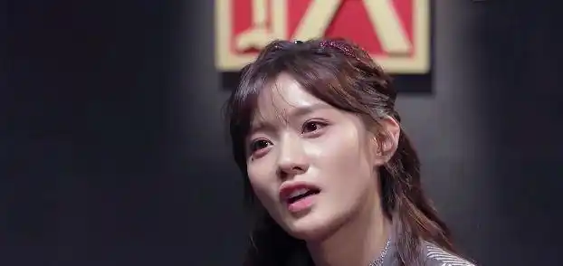 曾是好声音最水的冠军 现凭一首歌翻身 被选手疯抢尊称为老师_梁博