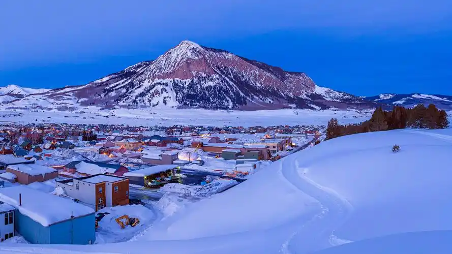 冰天雪地唯美意境高清桌面壁纸