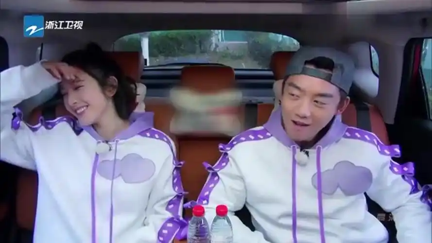 奔跑吧:郑恺吐槽唐艺昕有鱼尾纹,唐艺昕:我这是笑纹