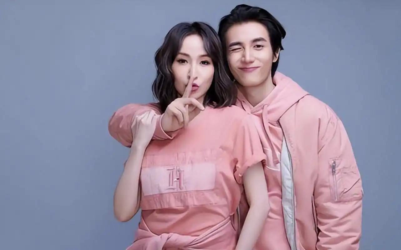 4日,萧亚轩前男友黄皓发文承认结婚,"看到大家留言,谢谢大家关心,希望