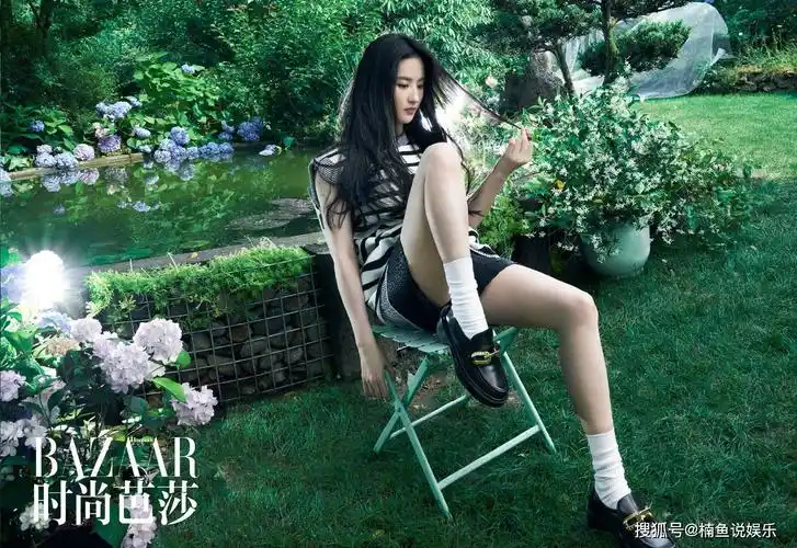 原创神仙姐姐气质果然不一样刘亦菲森林写真长腿抢镜精灵公主本人