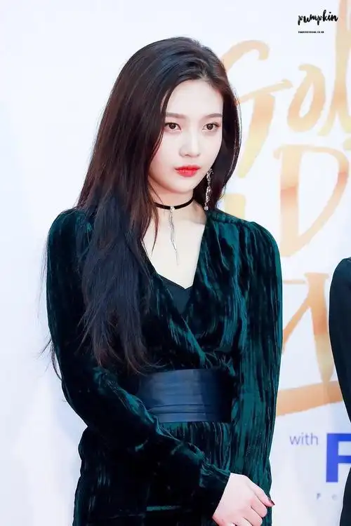 年末的朴秀荣永远的神记录14年年末19年末多图预警