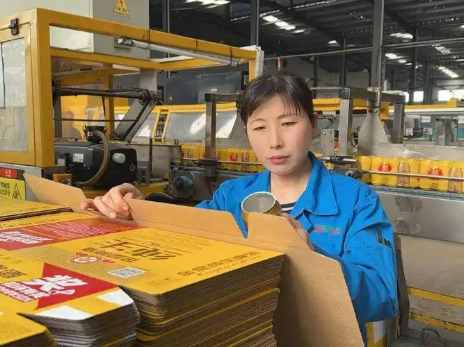 金星先锋徐艳玲提供消费者满意的产品是我们质检工作的标准