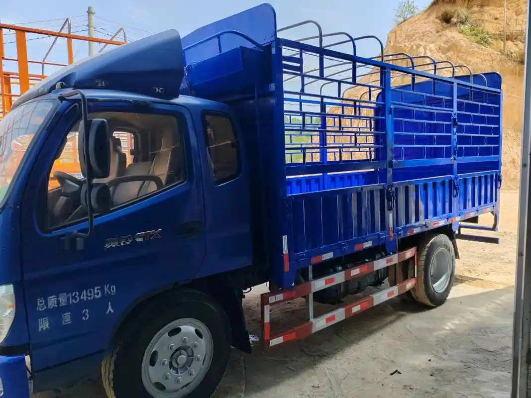 转让2016年3月上牌5米长奥铃栏杆货车,康明斯机头,3.8