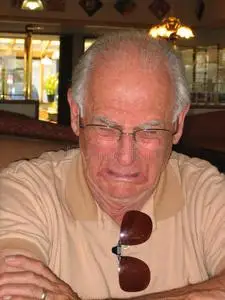 伤心的老人孤独的祖父,郁闷哭哭泣的老人老人女人在哭推荐排序热门