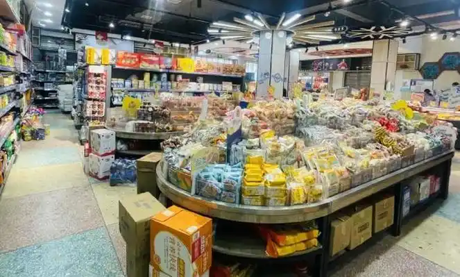 小镇超市为何能开20年