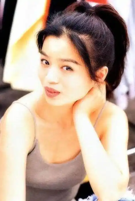 细数《古惑仔》电影系列中 ,陈浩南身边的五大女子_江湖_女人_角色