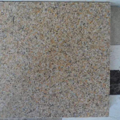 黄锈石自然面石材 黄锈石自然面广场石材 外墙干挂黄色石材图片