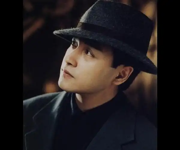 《新上海滩》剧照,图为张国荣版许文强