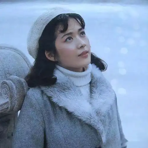 龚雪真是美了一辈子年轻时俏丽有气质年老后依然优雅又大方