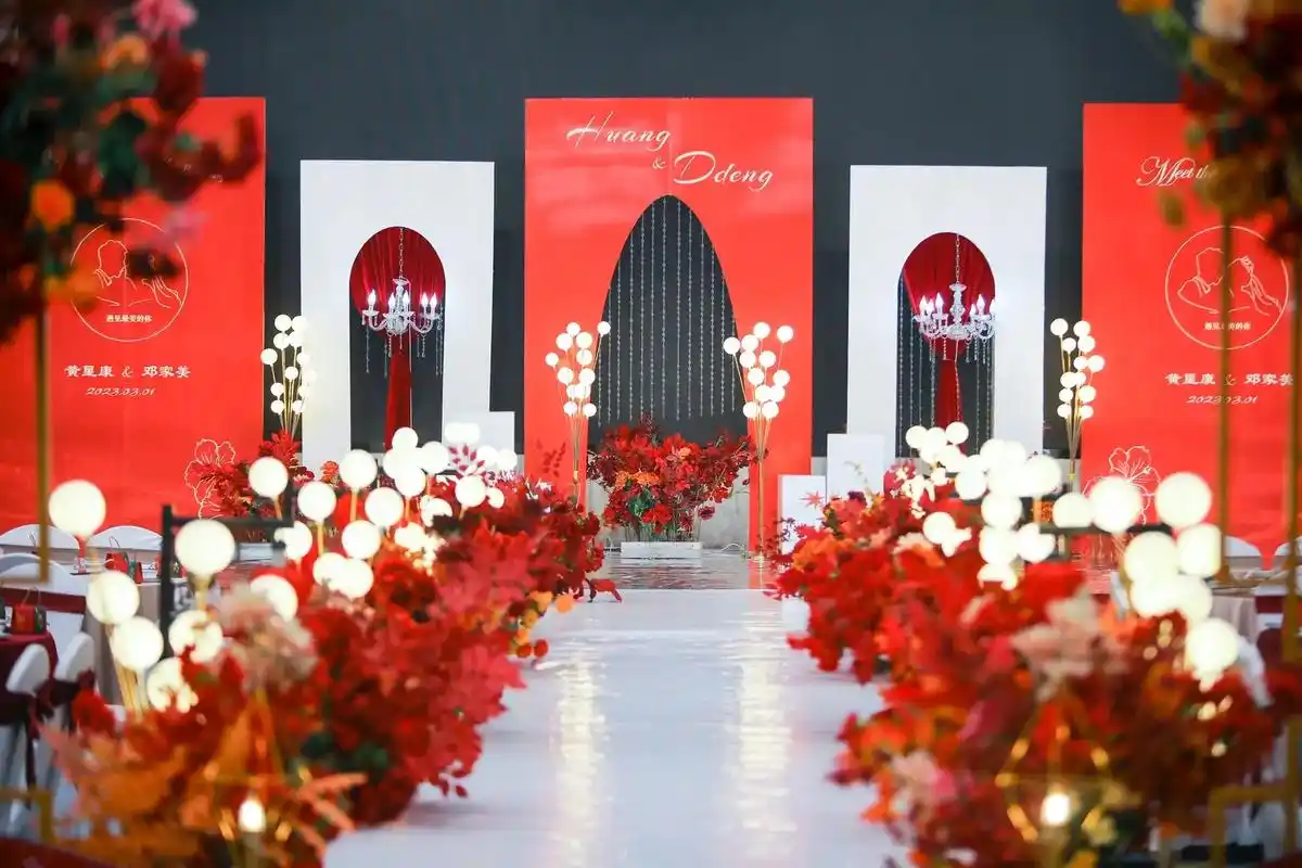 红色婚礼布置