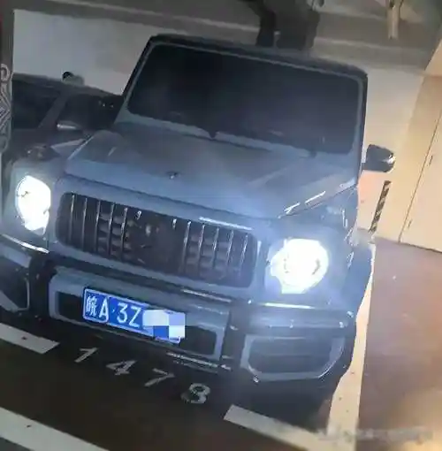 三只羊投资人高调炫富豪车名表价值半亿家人只是敛财工具