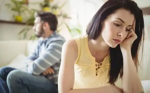 婚姻中出轨的女人会有哪些行为了解这四点让你看清她的心