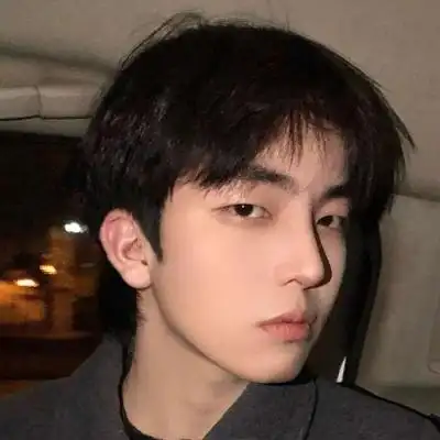 探探帅哥自拍头像