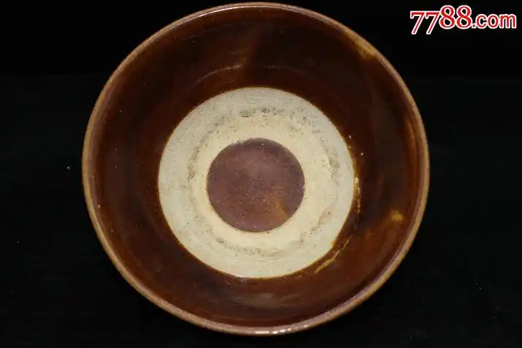 清代酱釉碗