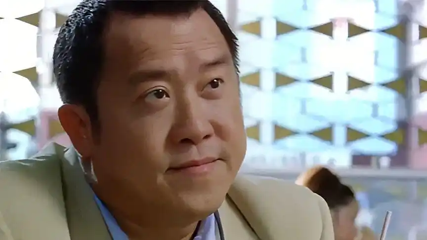 杀手:曾志伟怀疑李连杰的功夫,李连杰30秒证明自己,属实厉害-影视综