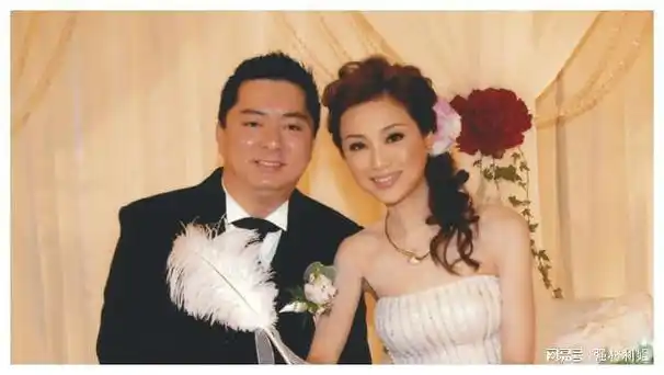 戏拍,金融高管丈夫出轨开店蚀本|tvb|娱乐圈|郑秀文|谭小环_网易订阅