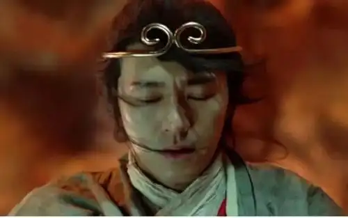 1,大话西游之月光宝盒 也是刘镇伟最经典的一部作品 孙悟空(周星驰)