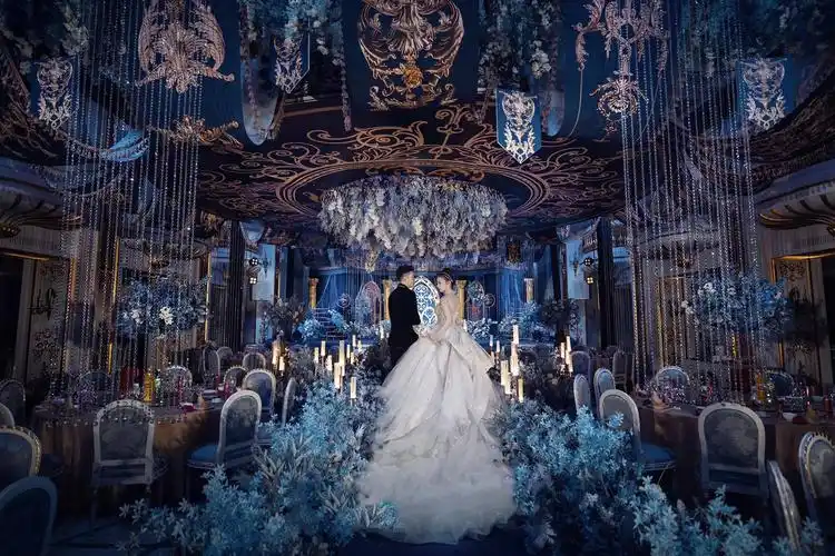 高颜值欧式宫廷婚礼推荐!成都高级婚宴️_城堡