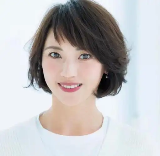 45岁过后的女人,尽量不要留长发,今年最好看的短发,时髦减龄