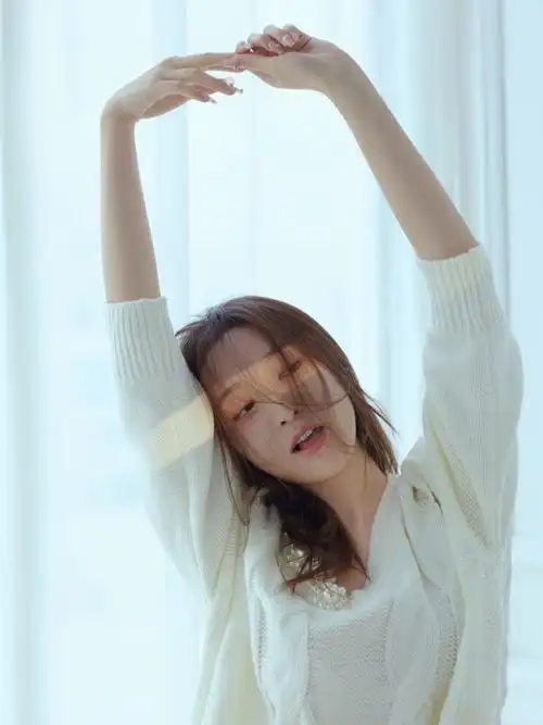 慵懒少女系写真05不出错的居家感写真