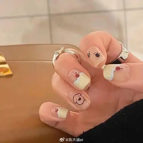 ins风可爱美甲97    超级适合春天的美甲96  #好物推荐##美甲
