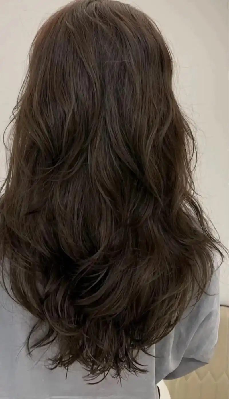 造型烫波浪卷发.中长发小姐姐们一定要做一次造型烫!造型烫自 - 抖音