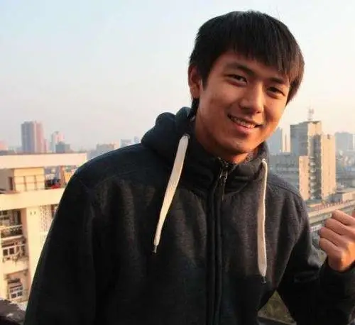 李现未红之前过得有多难曾被雪藏生活拮据收入微薄