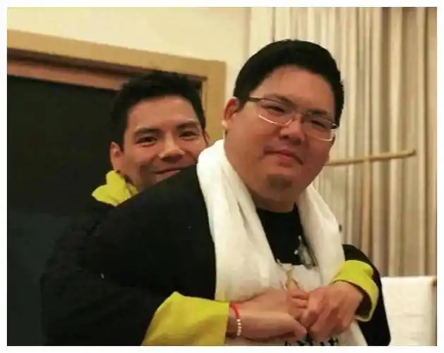 向佐与向佑反击外界批评,强势怼声援弟弟!_才华_媒体_因为