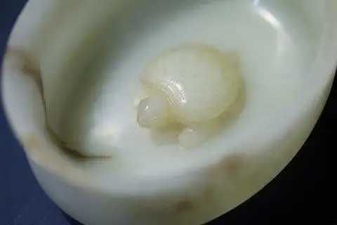 明代和田白玉籽料龟游水乘古玉老玉明清玉文房玉器