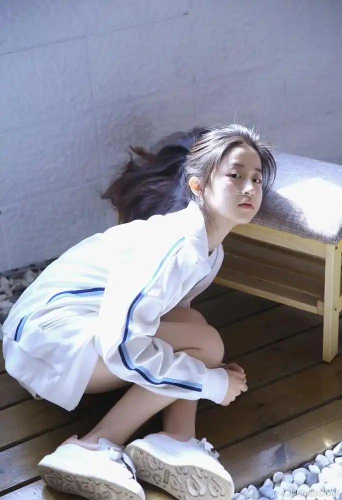 十六岁の写真集 俏皮活泼的女生