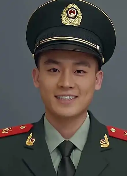 欧豪穿上这身军装真的好飒,小鲜肉中的硬汉