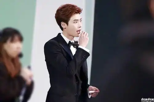 李钟硕 jong-suk lee的图片