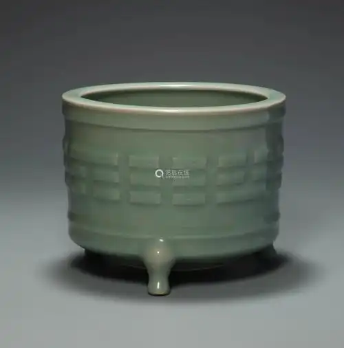 宋代龙泉窑香炉