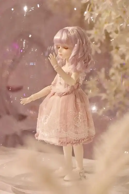 每一个娃娃都灌注了主人深深的爱和无限的期待,仿佛是梦想在生活中的