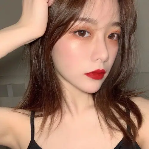 清纯可爱的少女个性头像图片-女生头像 - 壁纸之家